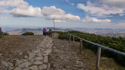 Babia Góra: Ile czasu na szczyt? Wybierz najlepszy szlak dla siebie