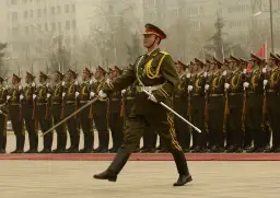 Stopień oficerski po studiach? Jak zostać podporucznikiem w Wojsku Polskim