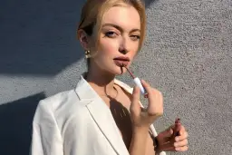 Jak zrobić makijaż wieczorowy, który zachwyci i utrzyma się całą noc