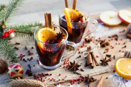 Co dodać do grzańca galicyjskiego, aby zaskoczyć smakiem?