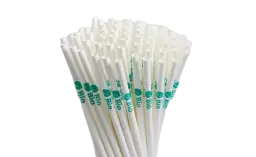 Pęk białych słomek do napojów z zielonym logo "Bio".