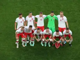 Ile zarabiają piłkarze reprezentacji Polski? Demaskujemy mity!