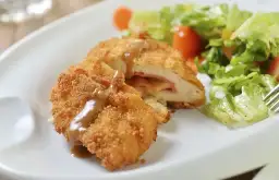 Ile kalorii ma kotlet drobiowy? Zaskakujące różnice w kaloryczności