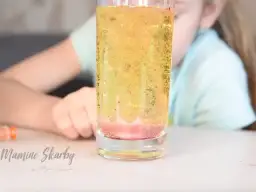 Eksperymenty z olejem dla dzieci: Lampa lawa i inne cuda!