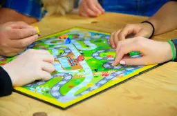 Gry planszowe konspekt zajęć - jak skutecznie rozwijać umiejętności dzieci