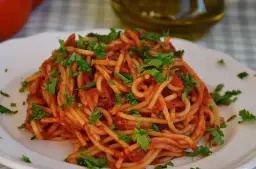 Proste i pyszne spaghetti z termomiksu, które zachwyci każdego