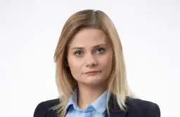 Ile kosztuje prowadzenie sprawy przez adwokata? Sprawdź, co wpływa na ceny