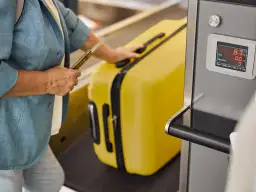 Bagaż rejestrowany czego nie wolno: uniknij kosztownych błędów