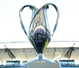 Jak się pisze puchar? Odkryj poprawną pisownię i znaczenie