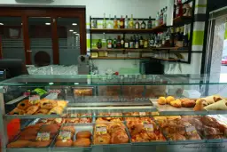 Gastronomia Siciliana: Guida ai Sapori Autentici e Piatti Imperdibili