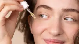 Retinol i kwas hialuronowy: czy można łączyć? Ekspert radzi