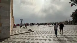 Gdzie zjeść w Taorminie? Odkryj najlepsze lokalne restauracje