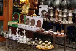 Bośnia i Hercegowina co warto kupić: unikalne pamiątki i smaki