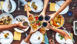 Ile dań na chrzciny? Sprawdź optymalną liczbę i menu