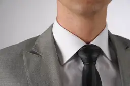 Jak wiązać krawat Windsor: Proste kroki, które musisz znać