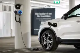 Ładowanie elektryka: Ile trwa i od czego zależy? Ekspert radzi.