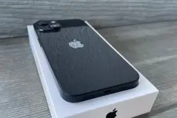 Kiedy kupić iPhone'a najtaniej? Kalendarz promocji i triki