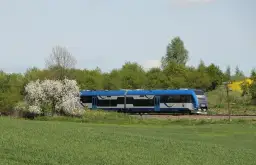 Jak dojechać do Mikołajek pociągiem, gdy stacja jest zamknięta?