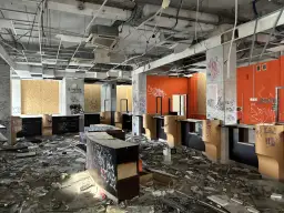 Hotel Marmur Kielce: Gdzie jest i co kryje opuszczony gigant?