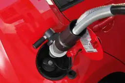 Auto na CNG czy warto? Odkryj ukryte koszty i korzyści