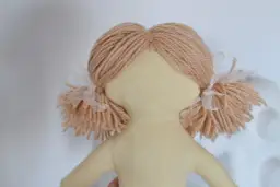 Jak uszyć lalkę przytulankę - proste kroki, które musisz znać