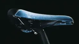 Jak wybrać idealne siodełko na długie trasy: poradnik dla kolarzy