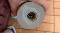 Jak rozebrać zraszacz Gardena? Prosty poradnik krok po kroku