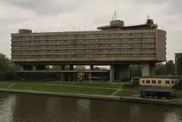 Hotel Forum Kraków: Dlaczego zamknięty? Historia i przyszłość