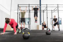 CrossFit: Jak często trenować? Znajdź swój złoty środek!