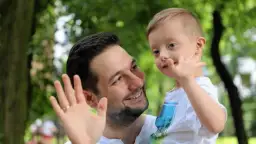 Patryk Jaki ma dziecko z zespołem Downa - prawdziwe wyzwania ojcostwa