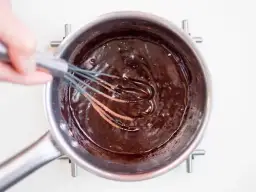 Jak zrobić dobrą polewę czekoladową, która zawsze się udaje