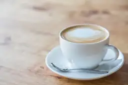 Czy kawa 3w1 jest zdrowa? Odkryj szkodliwe skutki dla zdrowia