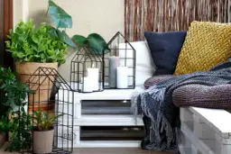 Jak urządzić balkon w bloku, aby stworzyć przytulną przestrzeń?