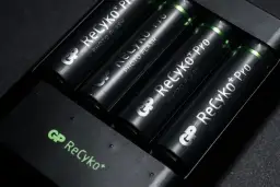 Jakie akumulatorki do lampy błyskowej zapewnią najlepszą wydajność?