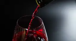 Co to jest grzaniec? Odkryj sekrety tego aromatycznego napoju