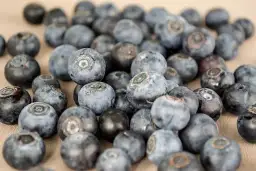 Ile kalorii mają jagody? Zaskakujące fakty o ich kaloryczności