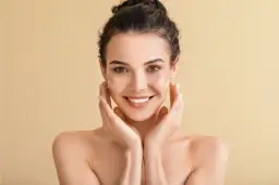 Fluidy do twarzy: Jak wybrać idealny do Twojej cery?