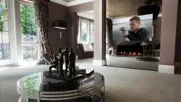 Telewizor w lustrze: Ceny, czynniki i jak nie przepłacić?