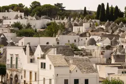 Alberobello gdzie zjeść: najlepsze lokale z lokalnymi specjałami