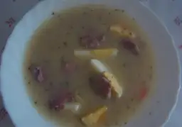 Zimowy przepis na rozgrzewający żurek grzybowy, który pokochasz