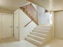 Jak obliczyć schody jednobiegowe, aby uniknąć błędów w budowie