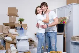 Najlepsze pomysły na prezent na parapetówkę DIY, które zachwycą gospodarzy