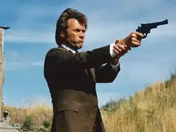 Najlepsze filmy o policji, które musisz zobaczyć – klasyki i nowości