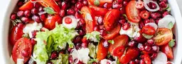 Dlaczego sałatka z granatem i fetą wywołuje taką eksplozję smaków?