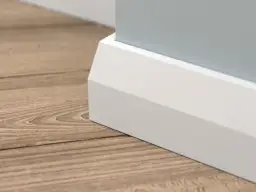 Listwy przypodłogowe: Jak wybrać idealne? Przewodnik i porady