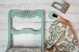 Renowacja kanapy DIY: Czy to się opłaca? Poradnik krok po kroku