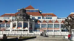 Hotel Marmur gdzie jest? Odkryj prawdę o fikcyjnym miejscu w Sopocie