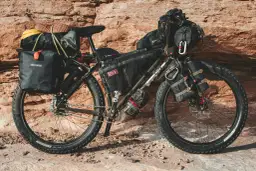 Bikepacking: Jaki namiot na rower? Twoja decyzja zmienia wszystko!