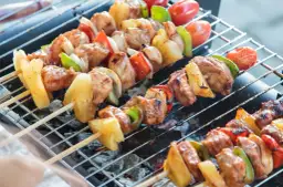 Szaszłyki na grilla: Sekretne przepisy i triki na idealny smak