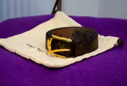 Jak rozpoznać oryginalny pasek Louis Vuitton i uniknąć podróbek